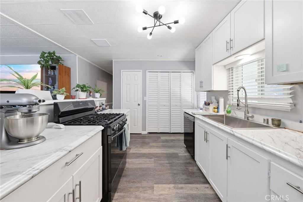 Image 22 of property listing at 16951 Lake Terrace Way, Yorba Linda, CA 92886