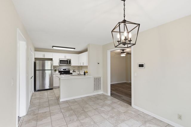 201 Riverstone Ct, Nashville, TN 37214