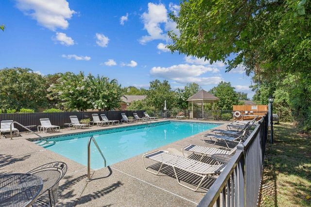 201 Riverstone Ct, Nashville, TN 37214