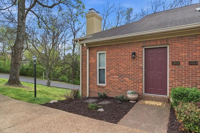 201 Riverstone Ct, Nashville, TN 37214