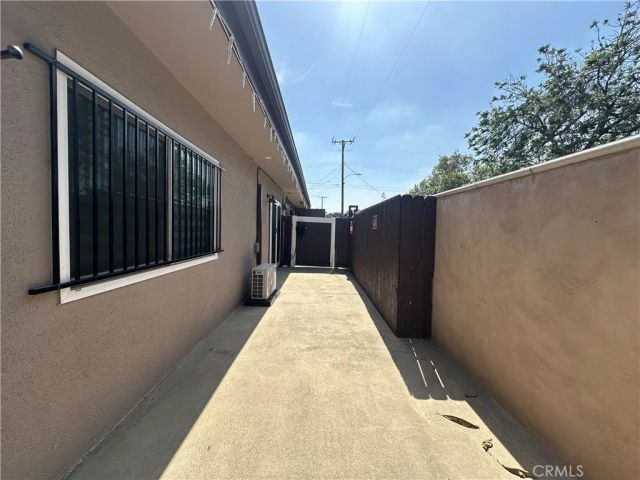 320 N Lyman studio, Covina, CA 91724