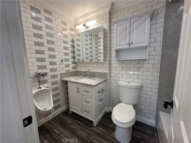 320 N Lyman studio, Covina, CA 91724