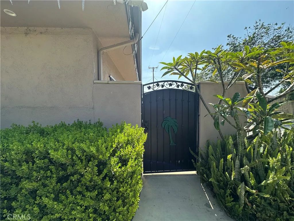 320 N Lyman studio, Covina, CA 91724