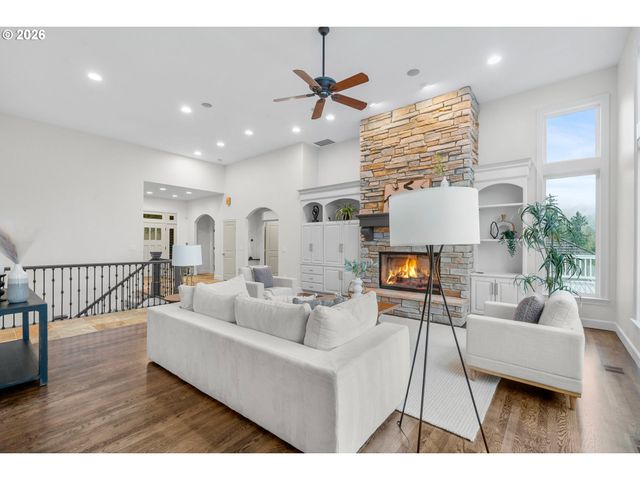 1811 Nw CEDAR RIDGE Dr, Portland, OR 97229