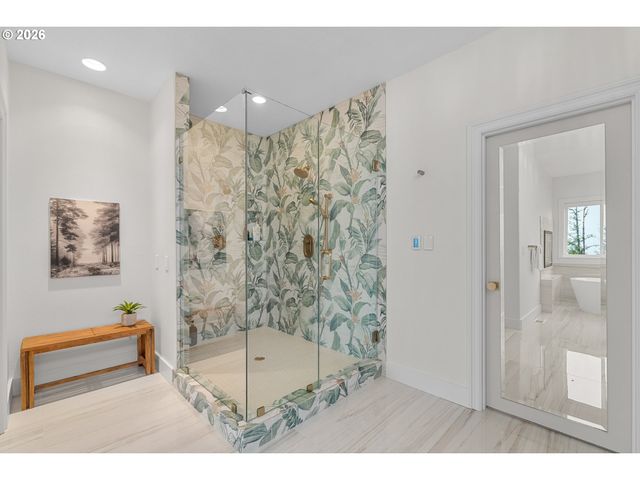 1811 Nw CEDAR RIDGE Dr, Portland, OR 97229