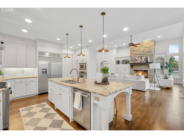 1811 Nw CEDAR RIDGE Dr, Portland, OR 97229