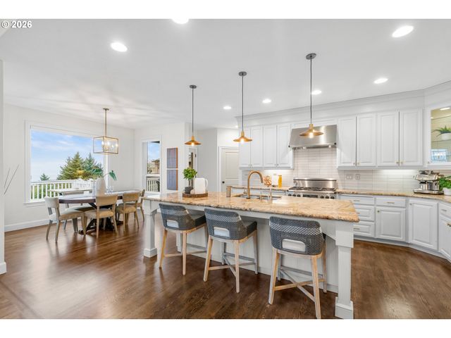 1811 Nw CEDAR RIDGE Dr, Portland, OR 97229