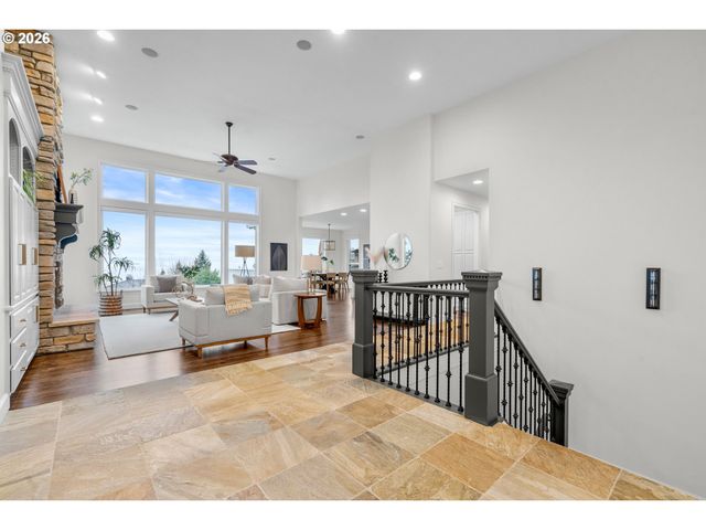 1811 Nw CEDAR RIDGE Dr, Portland, OR 97229