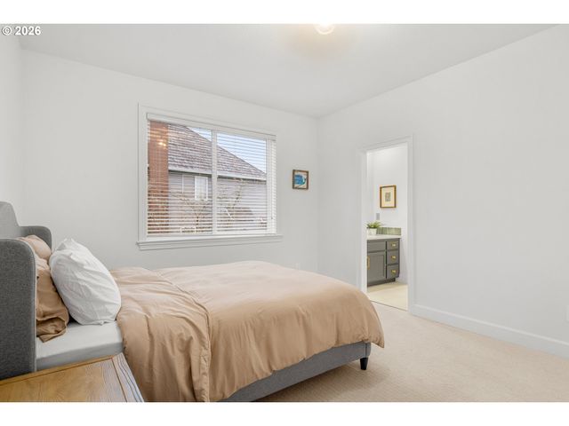 1811 Nw CEDAR RIDGE Dr, Portland, OR 97229