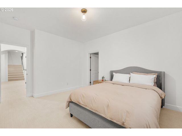 1811 Nw CEDAR RIDGE Dr, Portland, OR 97229