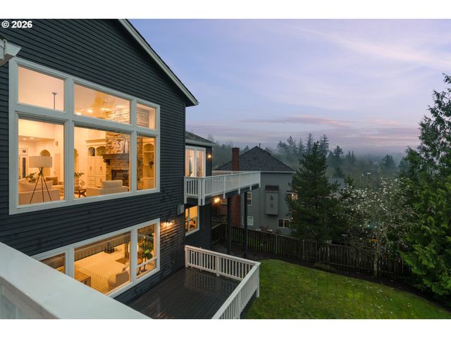 1811 Nw CEDAR RIDGE Dr, Portland, OR 97229