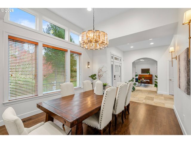 1811 Nw CEDAR RIDGE Dr, Portland, OR 97229