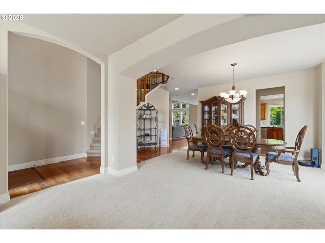 127 Sw GABBERT Rd, Gresham, OR 97080