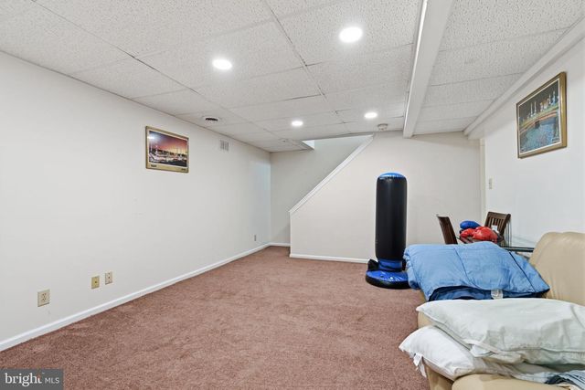 2732 WOODSVIEW DR, Bensalem, PA 19020