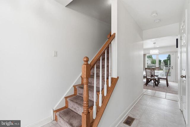 2732 WOODSVIEW DR, Bensalem, PA 19020