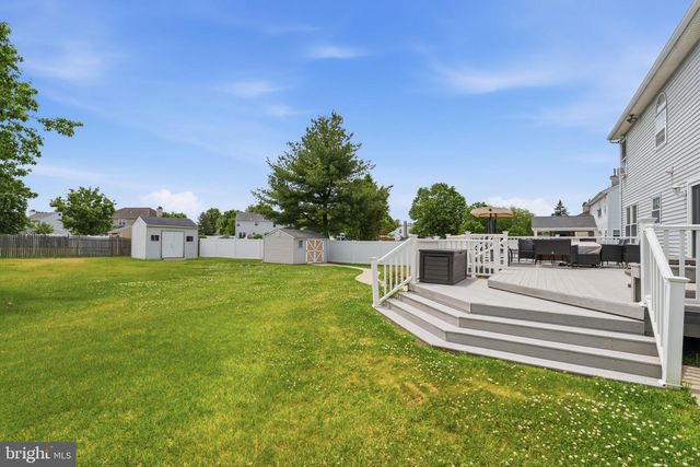 2732 WOODSVIEW DR, Bensalem, PA 19020