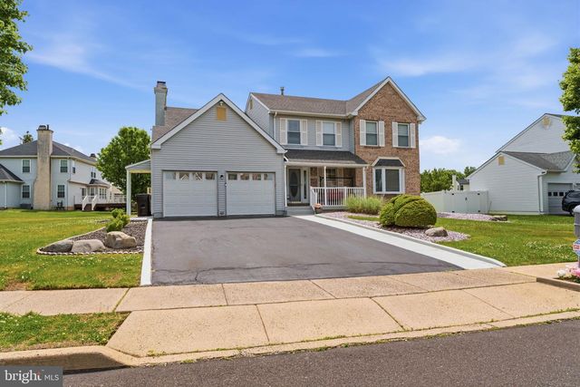 2732 WOODSVIEW DR, Bensalem, PA 19020