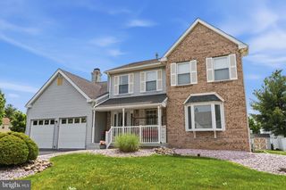 2732 WOODSVIEW DR, Bensalem, PA 19020