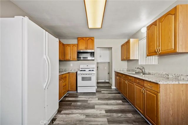 45021 11th West, Lancaster, CA 93534