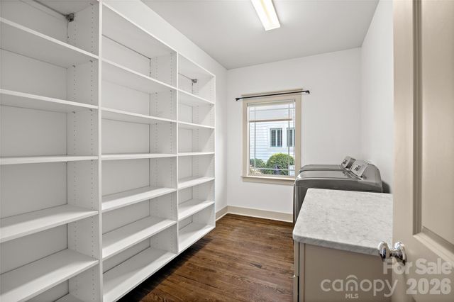 2530 Bay Street, Charlotte, NC 28205