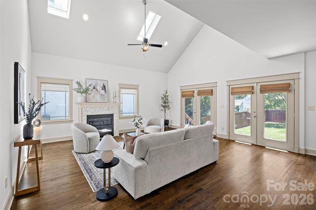 2530 Bay Street, Charlotte, NC 28205
