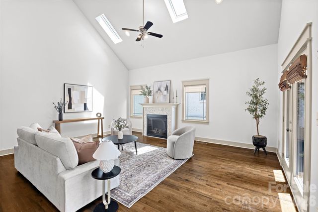 2530 Bay Street, Charlotte, NC 28205