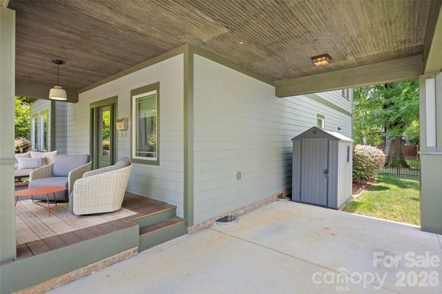 2530 Bay Street, Charlotte, NC 28205