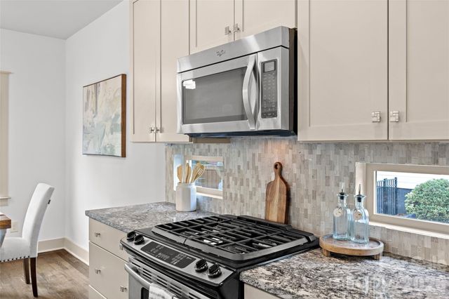 2530 Bay Street, Charlotte, NC 28205
