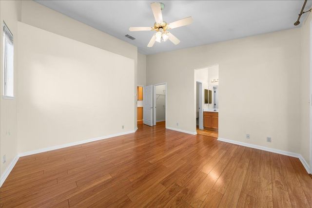 1074 Rathbone Cir, Folsom, CA 95630
