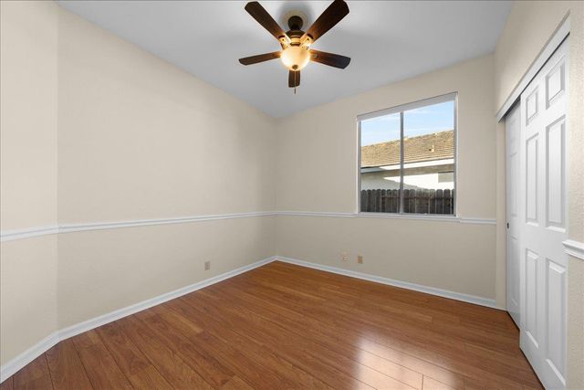1074 Rathbone Cir, Folsom, CA 95630