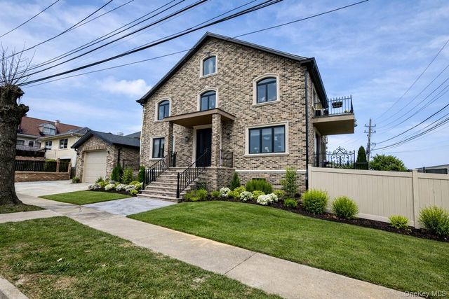 168-19 12 road, Beechhurst, NY 11357