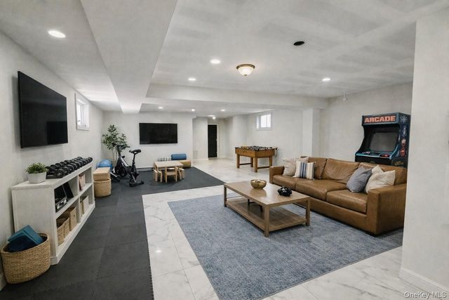 168-19 12 road, Beechhurst, NY 11357
