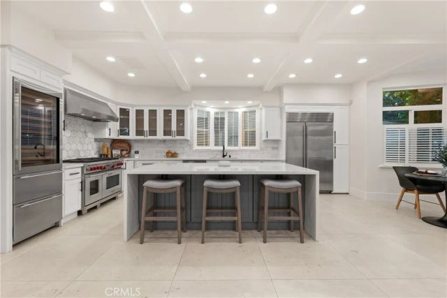 14713 Valleyheart Drive, Sherman Oaks, CA 91403