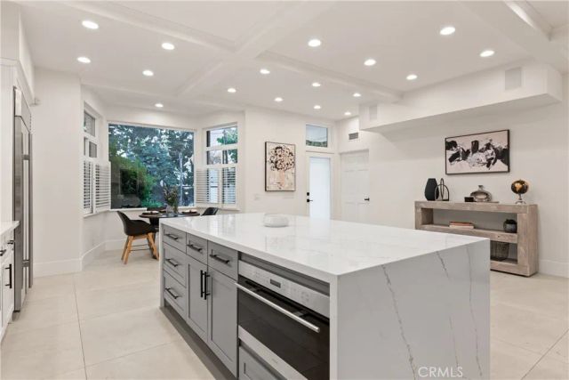14713 Valleyheart Drive, Sherman Oaks, CA 91403