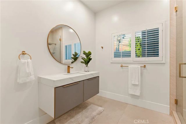 14713 Valleyheart Drive, Sherman Oaks, CA 91403
