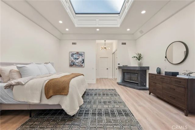 14713 Valleyheart Drive, Sherman Oaks, CA 91403