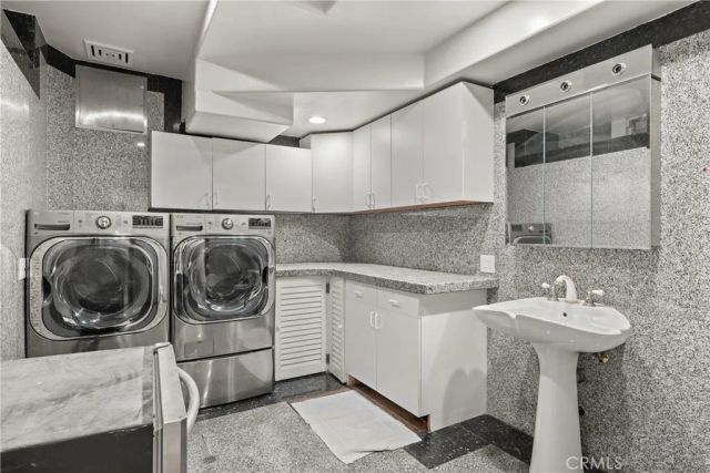 14713 Valleyheart Drive, Sherman Oaks, CA 91403
