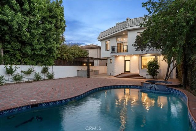14713 Valleyheart Drive, Sherman Oaks, CA 91403