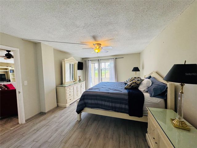 4119 61ST AVENUE TERRACE W 102, Bradenton, FL 34210