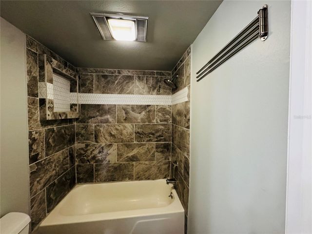 4119 61ST AVENUE TERRACE W 102, Bradenton, FL 34210