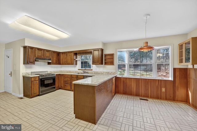 995 SAINT GEORGE BARBER RD, Davidsonville, MD 21035