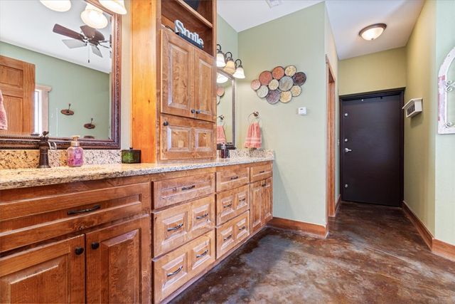 22624 Marsh Road, Siloam Springs, AR 72761
