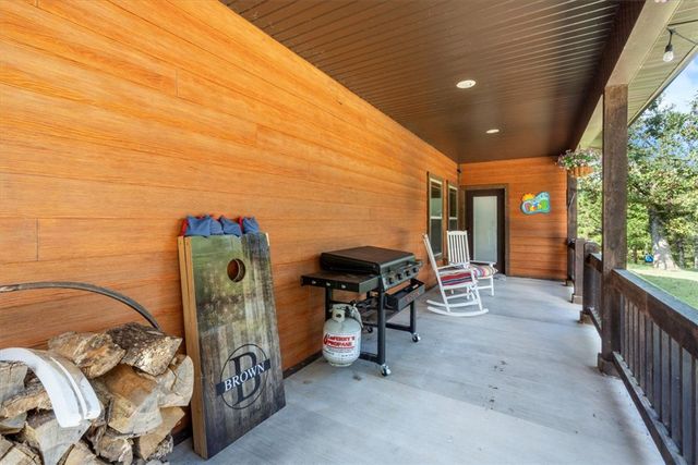 22624 Marsh Road, Siloam Springs, AR 72761