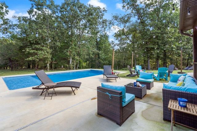 22624 Marsh Road, Siloam Springs, AR 72761