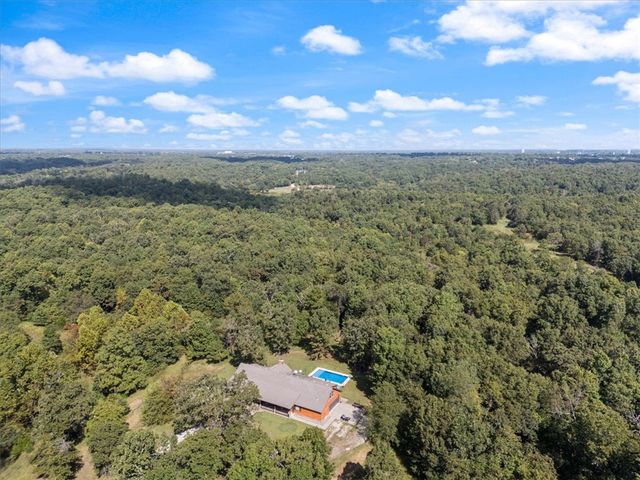22624 Marsh Road, Siloam Springs, AR 72761