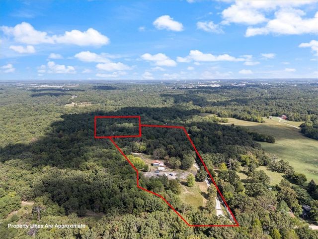 22624 Marsh Road, Siloam Springs, AR 72761