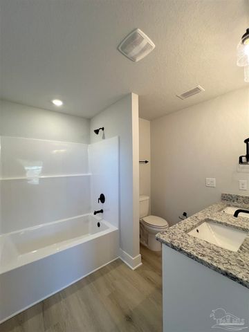 3327 Bliss Ln 12E, Cantonment, FL 32533