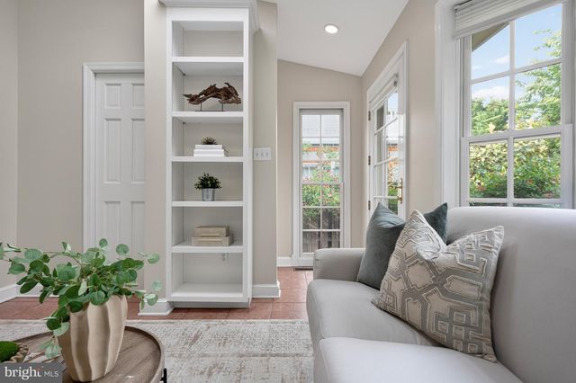 922 S SAINT ASAPH ST, Alexandria, VA 22314