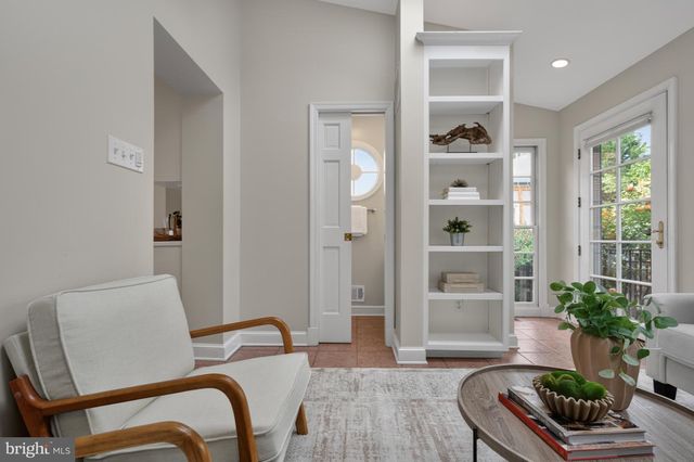 922 S SAINT ASAPH ST, Alexandria, VA 22314