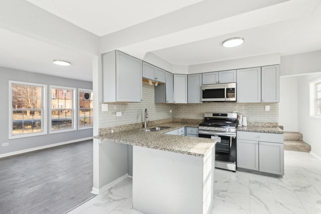 17304 LATHROP Avenue, East Hazel Crest, IL 60429